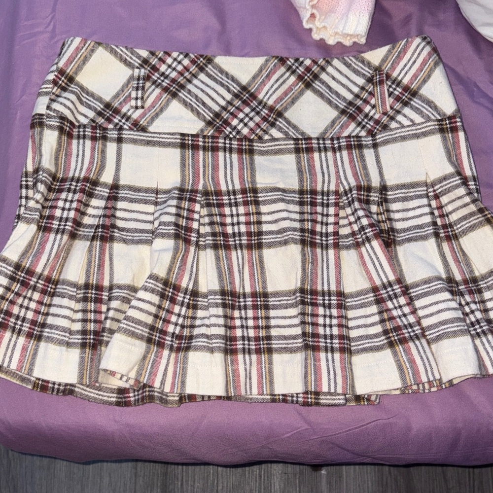 Mudd Women's Plaid Mini Skirt - Cream and Brown